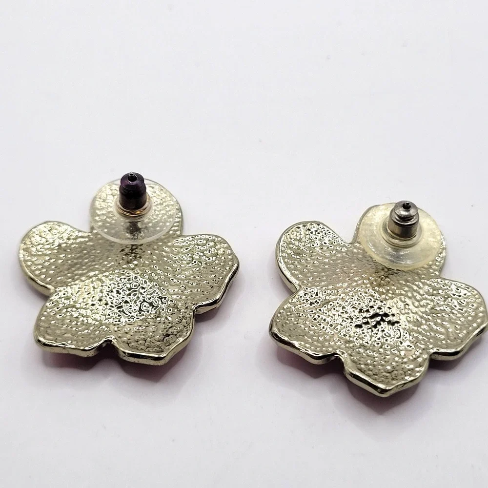 Pink‎ Enamel Flower Stud Earrings Trimmed in Gold